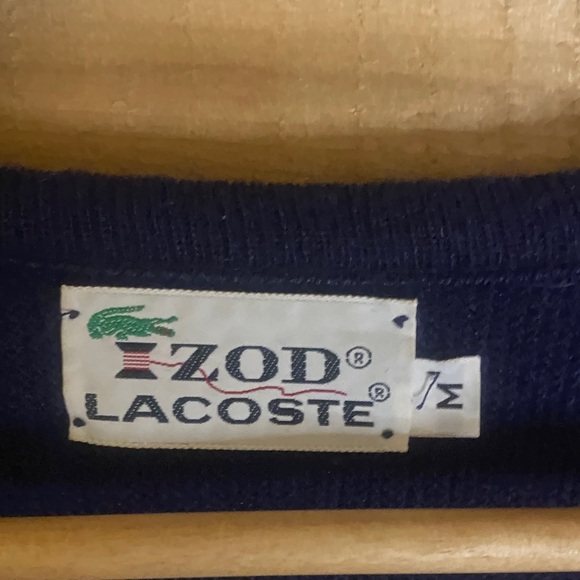 Vintage Izod Lacoste Deep Blue V-Neck pullover sweater size medium alligator - Picture 3 of 5